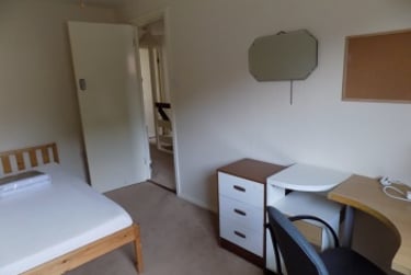 5 bed house, Park Barn Drive, Near university, Guildford, GU28ER - Image 7