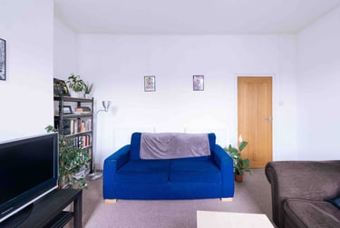 2 bed flat, Nutcroft Road, Peckham, London, SE151AG - Image 4