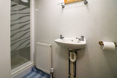 2 bed house, Evelyn Place, Central, Plymouth, PL46HL - Image 6