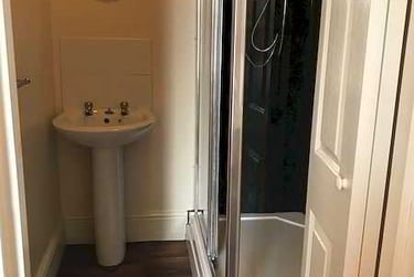 2 bed flat, Old Tiverton Road, St Sidwells, Exeter, EX46NG - Image 7