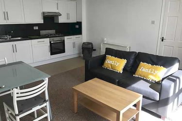 2 bed flat, Old Tiverton Road, Old tiverton rd area, Exeter, EX46NG - Image 4