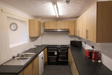 7 bed house, Vernon Walk, Near university, Northampton, NN15SU - Image 12