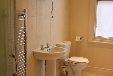 3 bed flat, Broad Street, City centre, Wolverhampton, WV11HP - Image 3