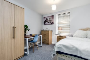 3 bed flat, 3 Whimple Street, Central, Plymouth, PL12DH - Image 2