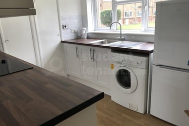 3 bed flat, 69 Beaconsfield Road, Near university, Canterbury, CT27LG - Image 2