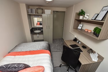 6 bed flat, Thynne St, University of bolton, Bolton, BL36BA - Image 1