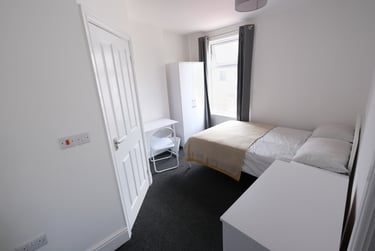 4 bed house, King Alfred St, Uttoxeter new road, Derby, DE223QL - Image 2