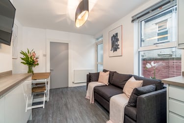 6 bed house, Derry Avenue, City Centre, Plymouth, PL46BH - Image 4