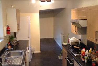 5 bed house, Oxnam Crescent, Spital tongues, Newcastle, NE24LX - Image 1