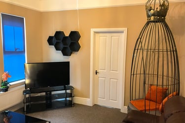 6 bed house, Steene Street, Central, Northampton, NN55EX - Image 2