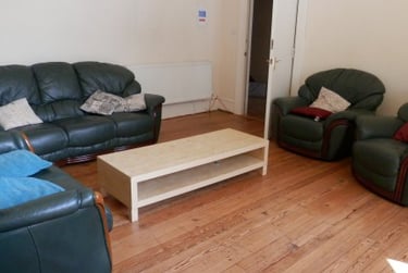 2 bed house, Magdalen Yard Road, West end, Dundee, DD21BA - Image 2