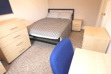 2 bed flat, Nicholas Gardens, Lawrence street, York, YO103EY - Image 4