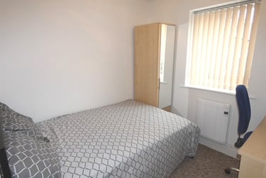 2 bed flat, Nicholas Gardens, Lawrence street, York, YO103EY - Image 5