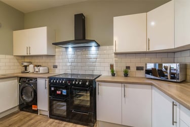 10 bed house, Crompton St, City centre, Derby, DE11NY - Image 2