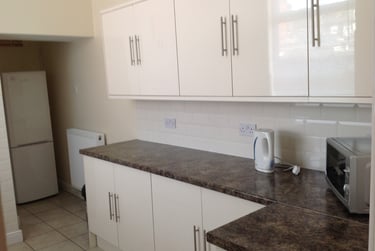 4 bed house, Ashford, Staffordshire university, Stoke, ST42EL - Image 4