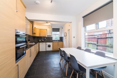 5 bed house, Peet St (INCLUSIVE RENT), Uttoxeter new road, Derby, DE223RF - Image 2