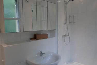 4 bed flat, Warwick Road, Earls court, London, SW59EJ - Image 2