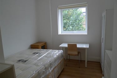 4 bed flat, Warwick Road, Earls court, London, SW59EJ - Image 5