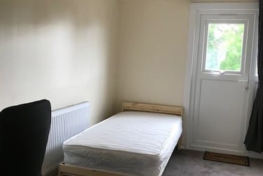 5 bed house, Park Barn Drive, Near university, Guildford, GU28ER - Image 14