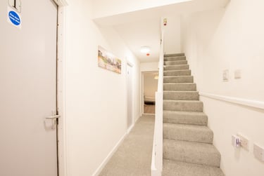 6 bed house, William Street, Sandfields, Swansea, SA13QS - Image 4