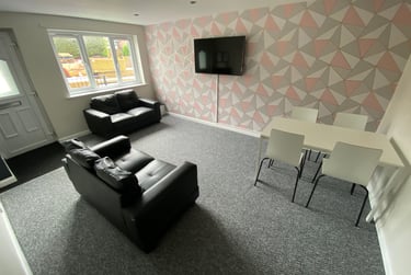 4 bed flat, Malthouse Court, Ashton, Preston, PR22PH - Image 1