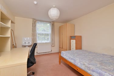 4 bed flat, St. Davids Hill, St davids, Exeter, EX44BE - Image 1