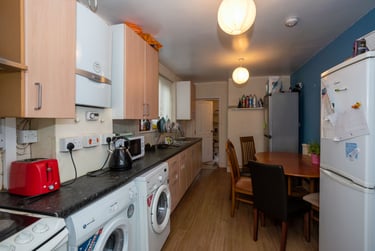 2 bed house, Portswood road, Portswood, Southampton, SO172TH - Image 2