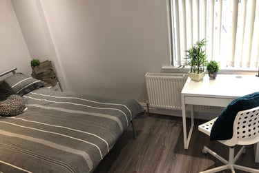 1 bed house, Conyngham road, Victoria park, Manchester, M145EA - Image 6