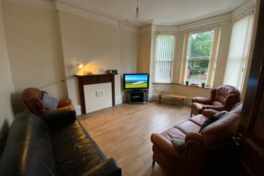 8 bed house, Conyngham road, Victoria park, Manchester, M145EA - Image 1