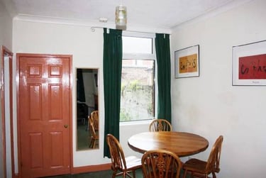 2 bed house, Amber street, The groves, York, YO318NG - Image 3