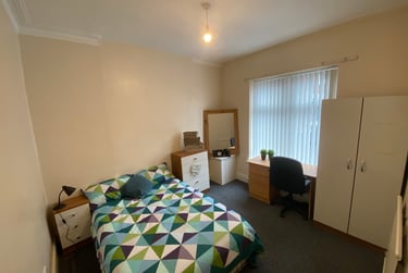 4 bed house, Denham street, Victoria park, Manchester, M130FJ - Image 2