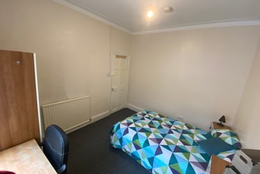 4 bed house, Denham street, Victoria park, Manchester, M130FJ - Image 3