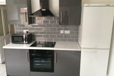 2 bed house, Boswell street, Near university, Middlesbrough, TS12HT - Image 1