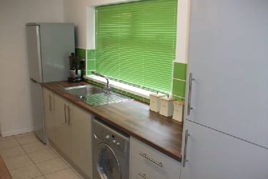 4 bed house, Clarendon road, Near university, Middlesbrough, TS13DW - Image 2