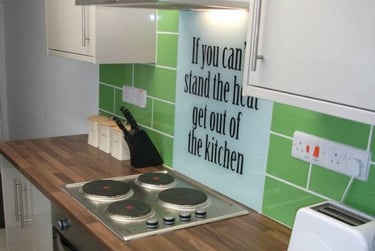 4 bed house, Clarendon road, Near university, Middlesbrough, TS13DW - Image 1