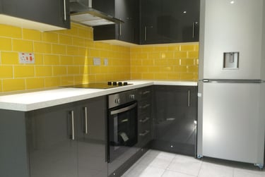 5 bed house, Clifton street, Near university, Middlesbrough, TS14BY - Image 1