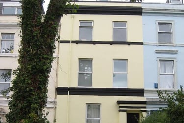 2 bed flat, Flat North Road East, North hill, Plymouth, PL46AY - Image 1