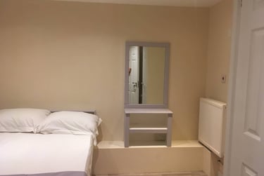 3 bed flat, King edward road, Brynmill, Swansea, SA14LN - Image 6