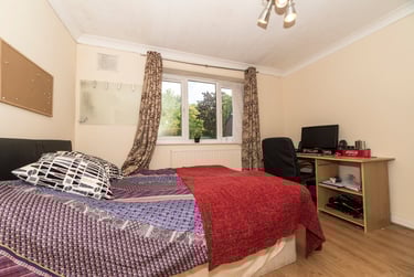 3 bed flat, Upper park rd, egerton court, Victoria park, Manchester, M145SL - Image 2