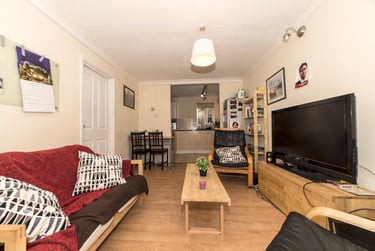 3 bed flat, Upper park rd, egerton court, Victoria park, Manchester, M145SL - Image 1