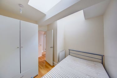 4 bed house, The bittoms, Near university, Kingston, KT12AR - Image 9