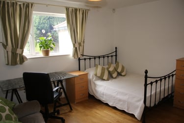 5 bed house, Mayfield Rd, Swaythling, Southampton, SO173SW - Image 1