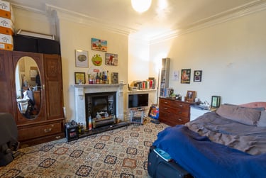 6 bed house, Royal park road, Hyde park, Leeds, LS61HW - Image 3