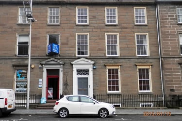 2 bed flat, South Tay Street, Near university, Dundee, DD11NR - Image 1