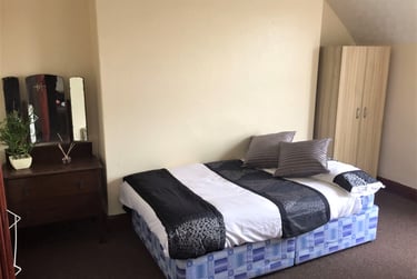 2 bed flat, Hathersage road, Victoria park, Manchester, M130FE - Image 4