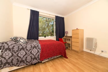 3 bed flat, Fairfield court, Victoria park, Manchester, M145GL - Image 2