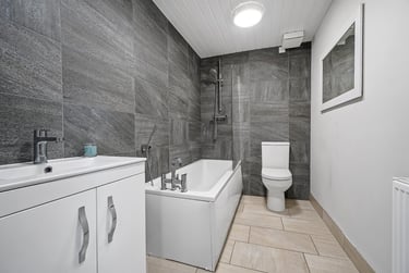 7 bed house, Furzehill road, Mutley, Plymouth, PL47JZ - Image 2