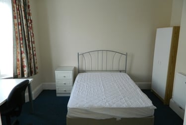 4 bed house, Kemp road, Winton, Bournemouth, BH92PW - Image 7