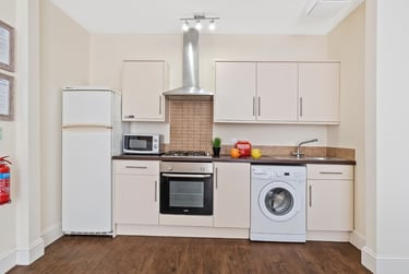 2 bed flat, Bedford terrace, North hill, Plymouth, PL48EY - Image 4