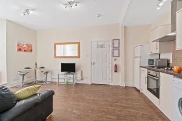 2 bed flat, Bedford terrace, North hill, Plymouth, PL48EY - Image 5